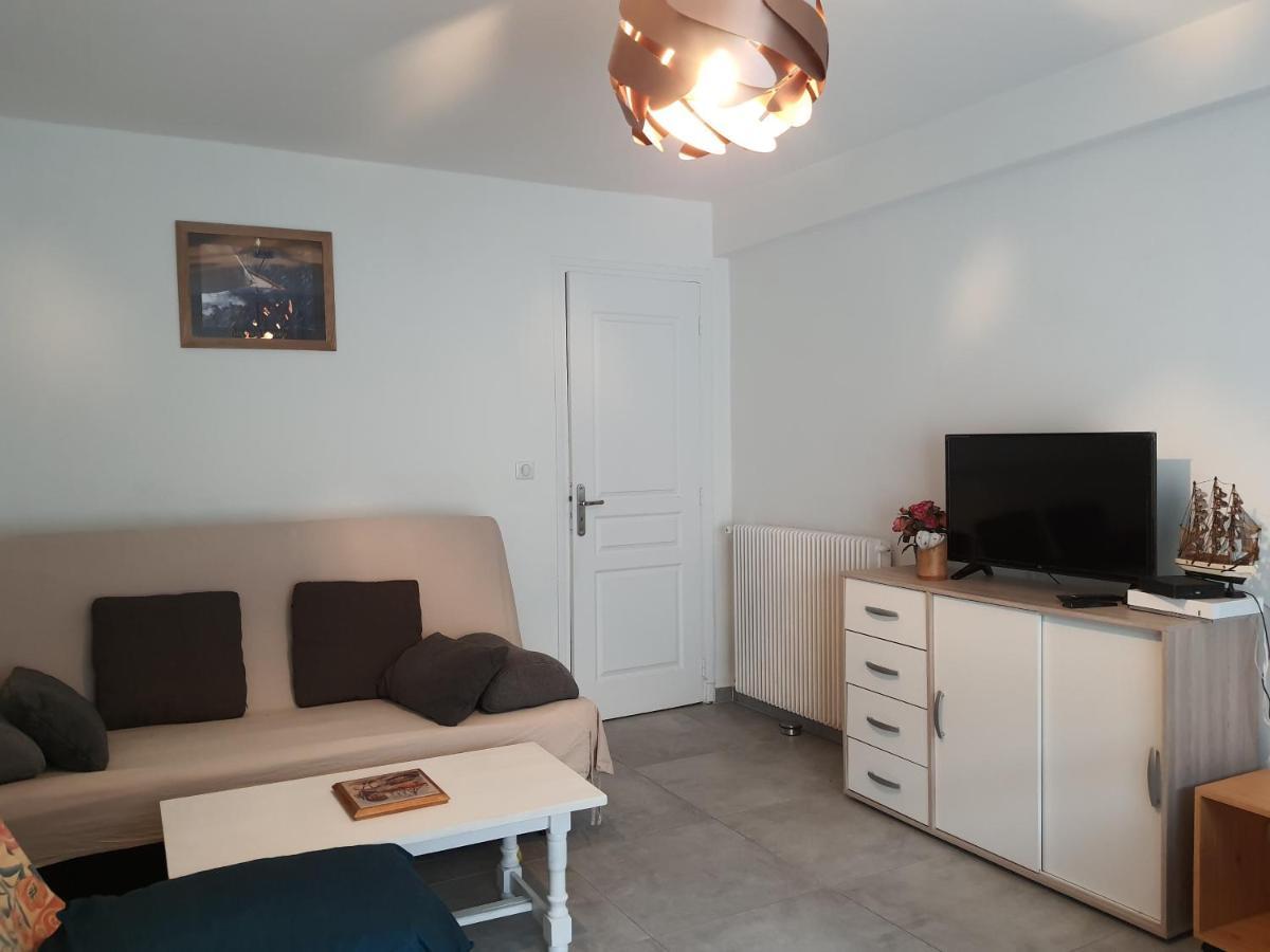Appartement Port Vauban F3 Refait à Neuf